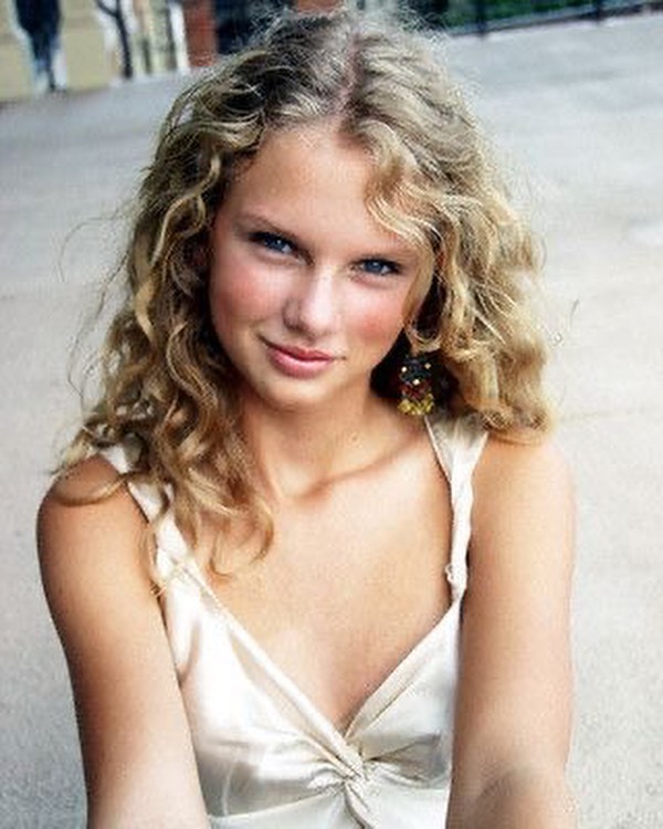 Taylor swift:- वह सुंदर ढंग से बूढ़ी हो रही है