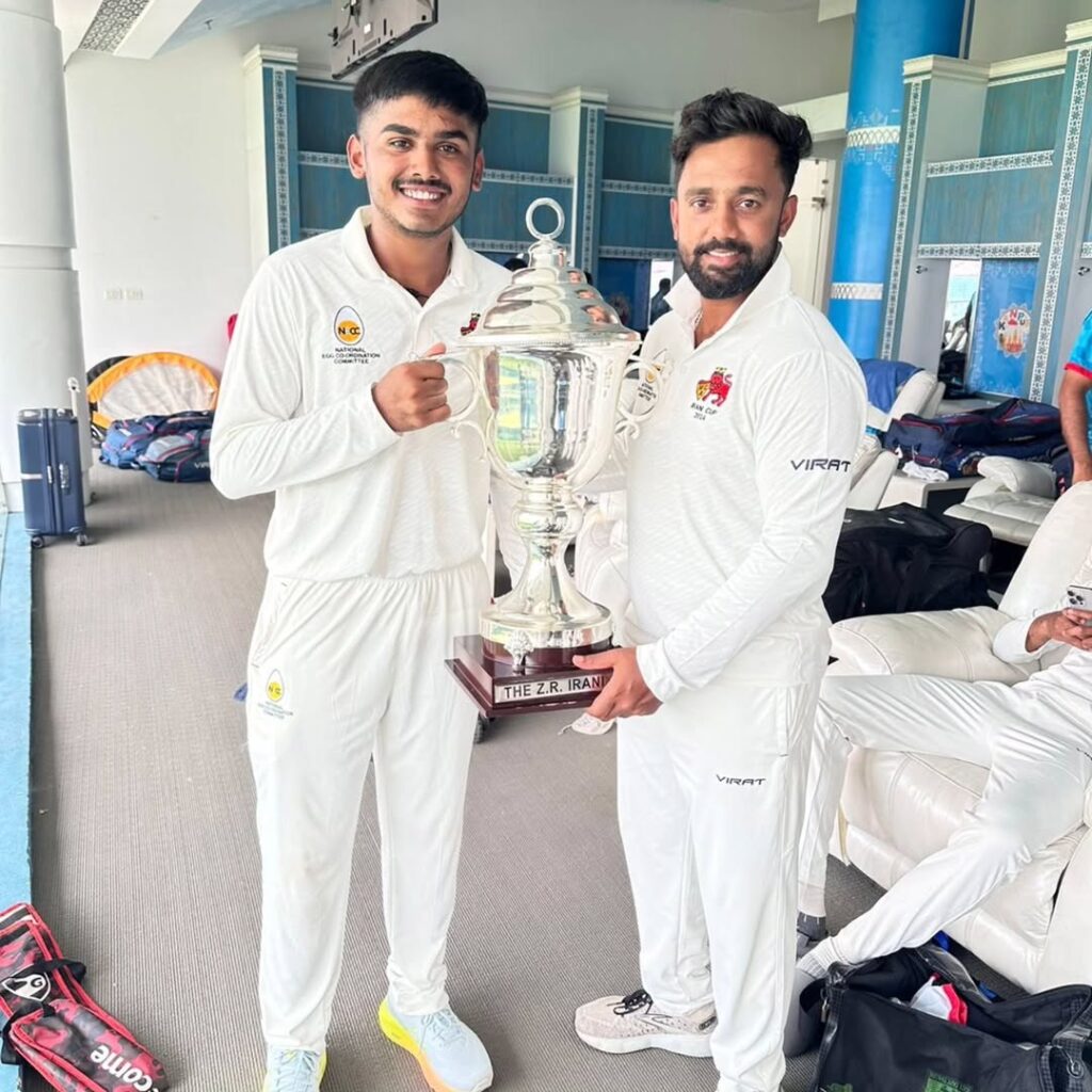 Smaran ravichandran : किशोर म्हात्रे ने CSK में गायकवाड़ की जगह ली; स्मरण ने SRH में ज़म्पा की जगह ली